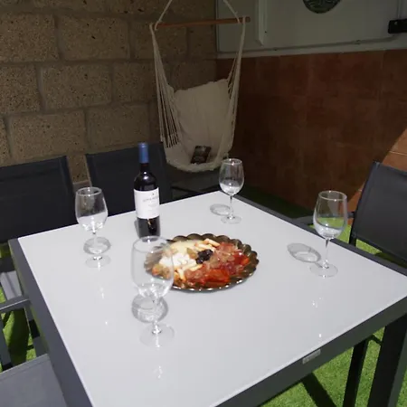 Vakantiehuis Loft Moderno, Jacuzzi Y Bbq San Isidro (Tenerife)